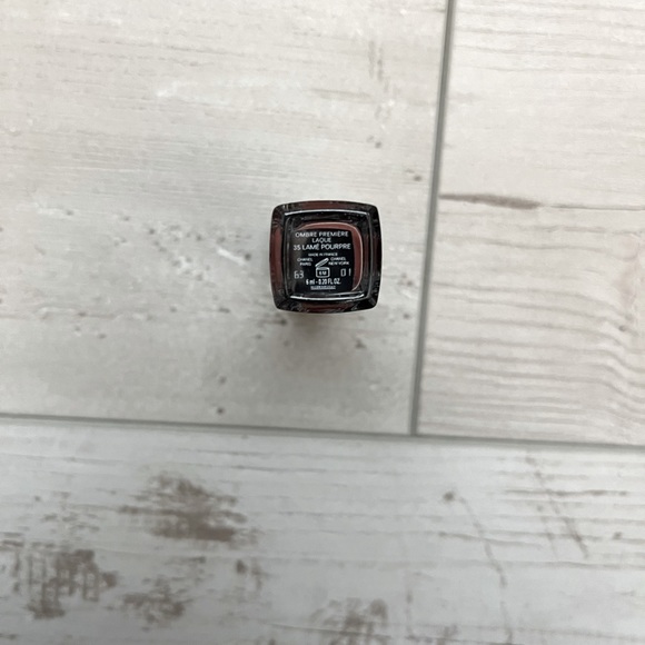 Chanel Makeup - Picture 2 of 2